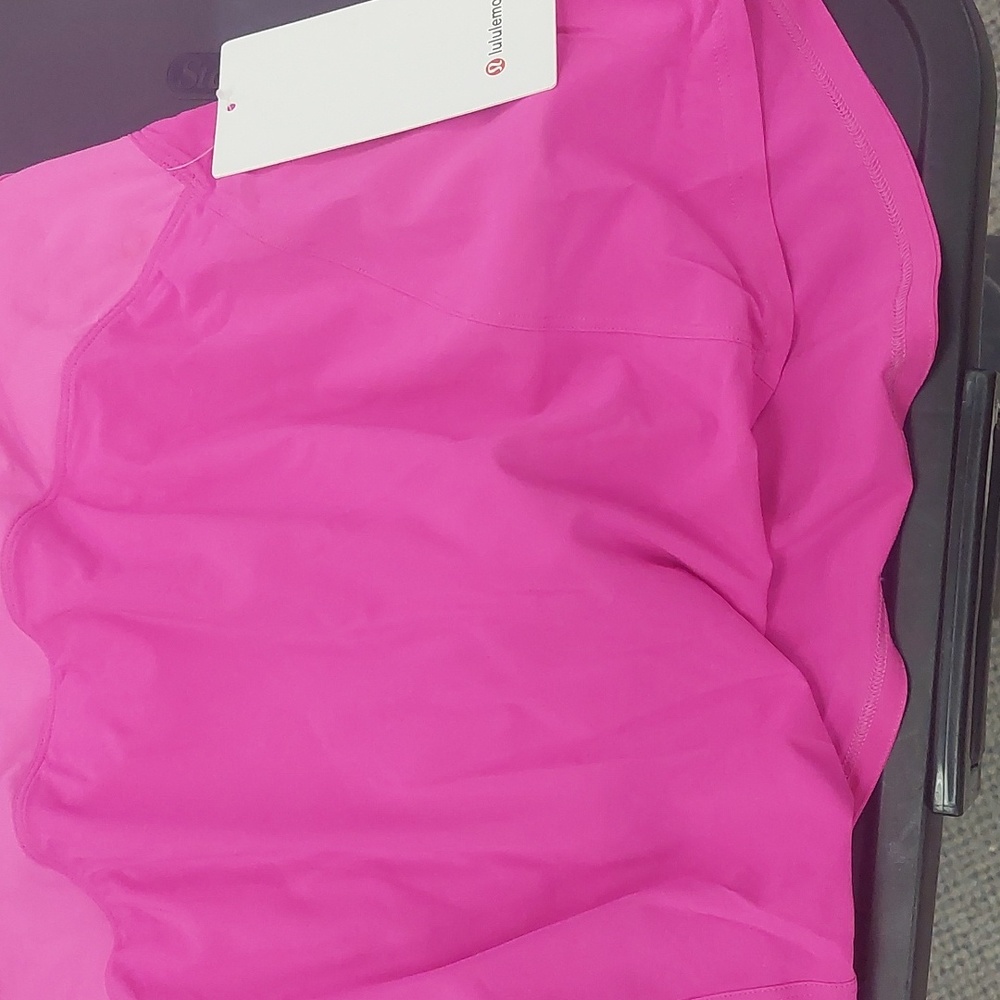 Lululemon size 4 pow pink skirt